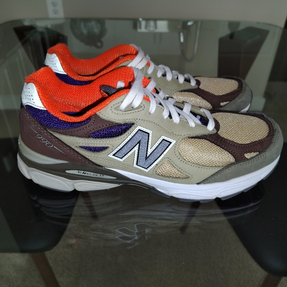 New Balance 990v3